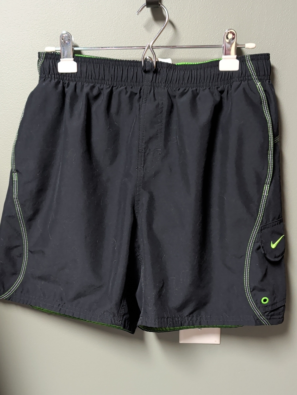 Men's Medium Nike Black and Green Swim Shorts